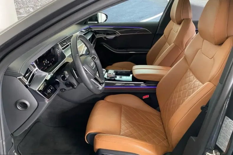 Audi A8 din 2023 cu 77.343 km - oferta AUD229165 - foto 4