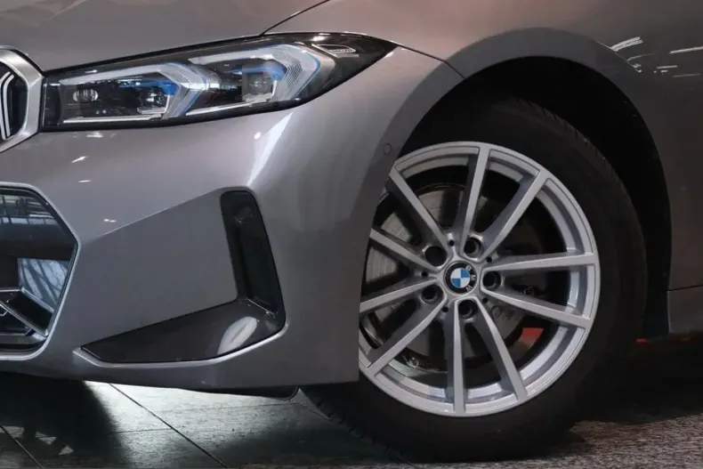 BMW 320 (Seria 3) din 2025 cu 24.736 km - oferta BMW229166 - foto 13