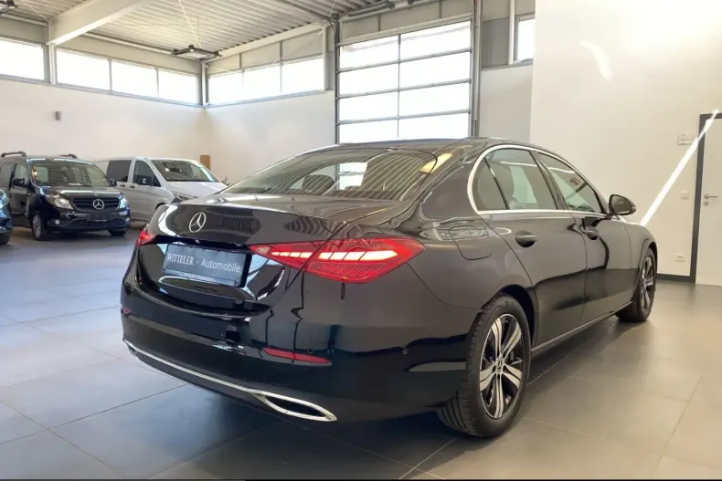 Mercedes-Benz C 180 (Clasa C) din 2025 cu 10.302 km - oferta MER229168 - foto 9