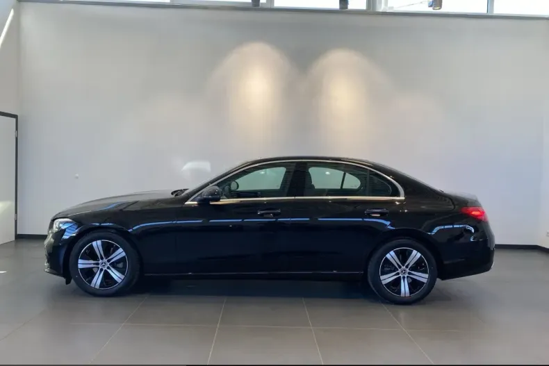 Mercedes-Benz C 180 (Clasa C) din 2025 cu 10.302 km - oferta MER229168 - foto 12