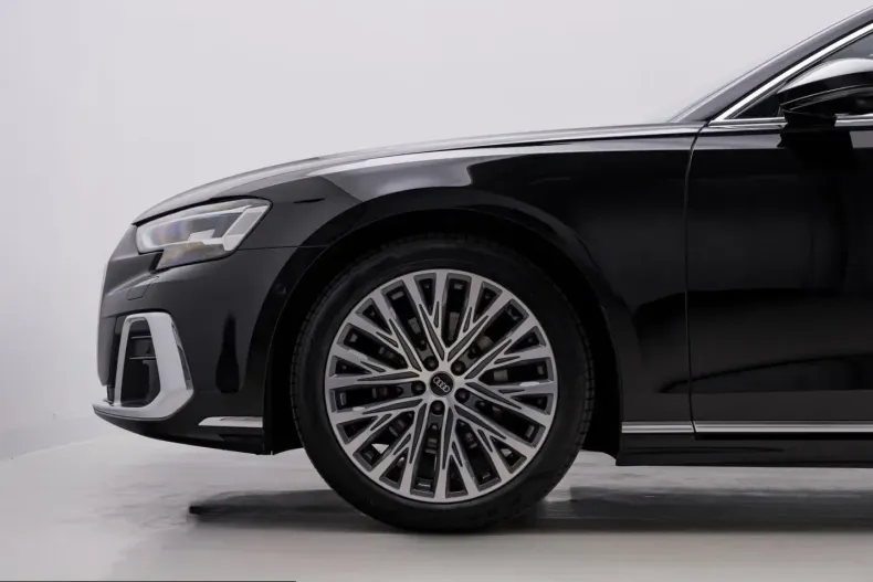 Audi A8 din 2023 cu 61.355 km - oferta AUD229173 - foto 9