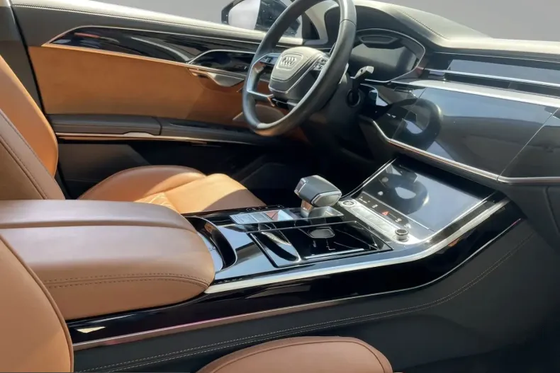 Audi A8 din 2021 cu 47.580 km - oferta AUD229176 - foto 6
