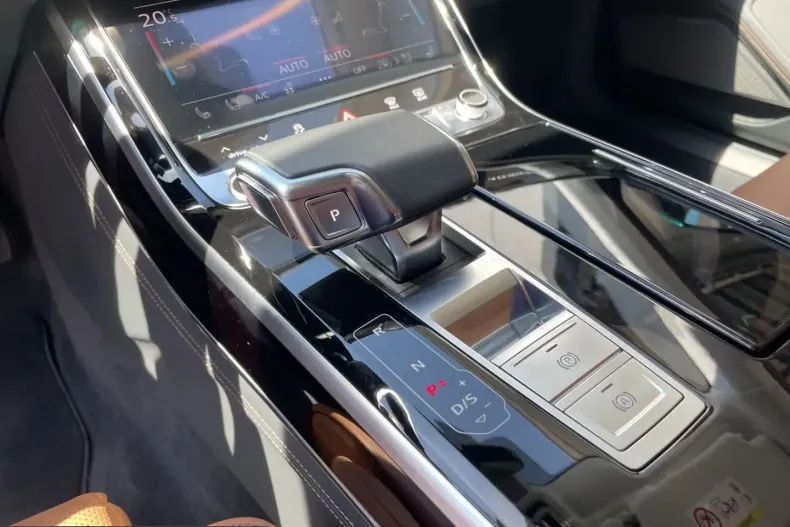 Audi A8 din 2021 cu 47.580 km - oferta AUD229176 - foto 19