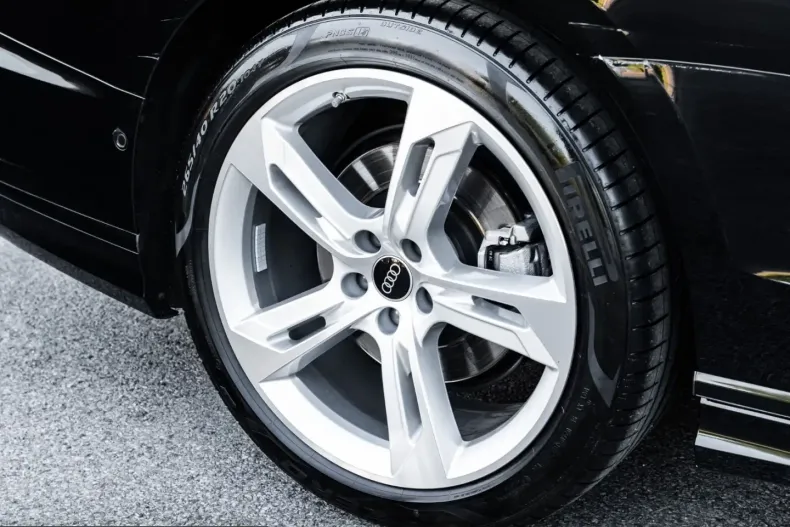 Audi A8 din 2024 cu 77.000 km - oferta AUD229177 - foto 18