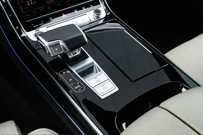 Audi A8 din 2024 cu 77.000 km - oferta AUD229177 - foto 41