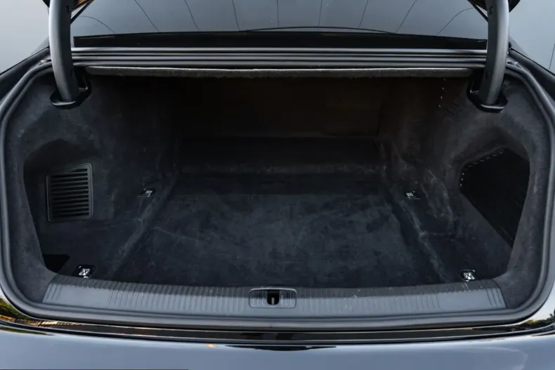Audi A8 din 2024 cu 77.000 km - oferta AUD229177 - foto 47