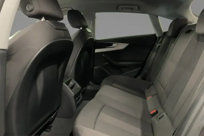 Audi A5 din 2022 cu 63.860 km - oferta AUD229181 - foto 11