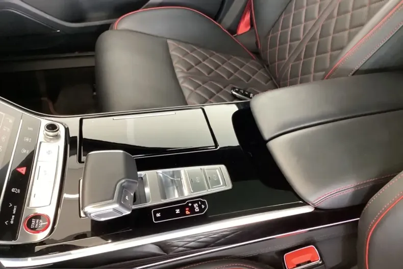 Audi S8 din 2023 cu 47.467 km - oferta AUD229182 - foto 19