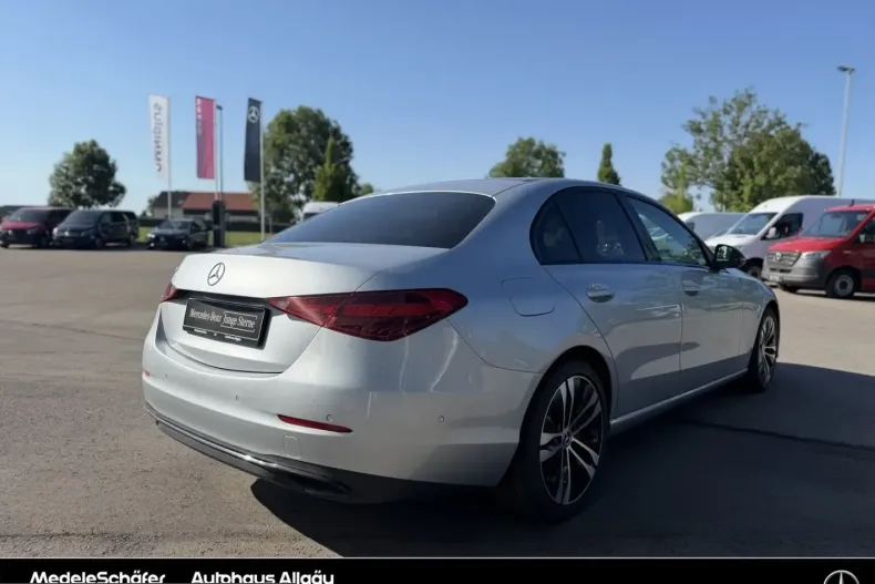 Mercedes-Benz C 180 (Clasa C) din 2024 cu 10.650 km - oferta MER229184 - foto 4
