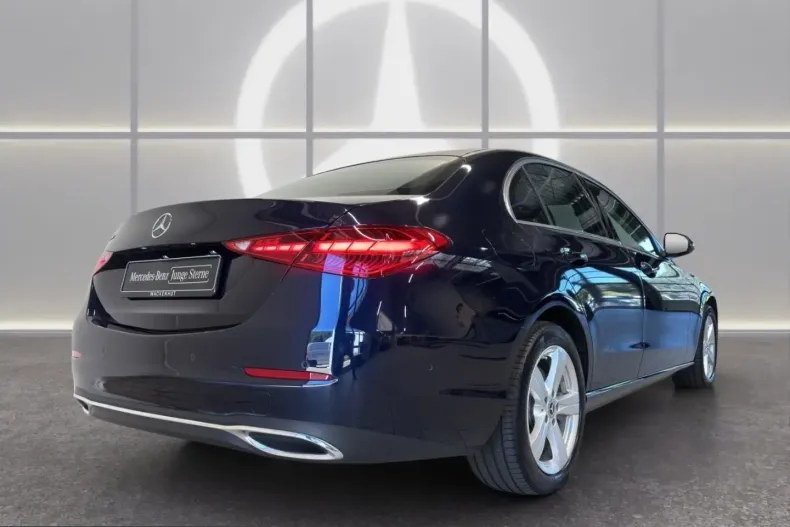 Mercedes-Benz C 300 (Clasa C) din 2022 cu 62.388 km - oferta MER229186 - foto 4