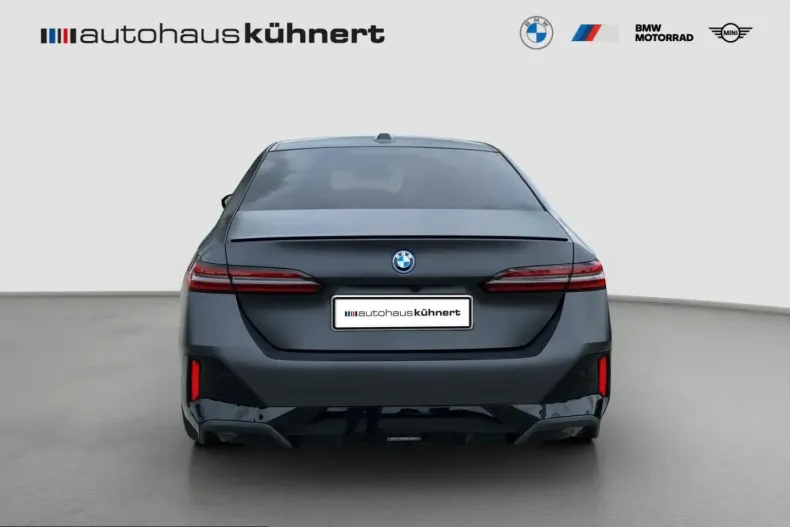 BMW 550 (Seria 5) din 2024 cu 32.568 km - oferta BMW229187 - foto 6
