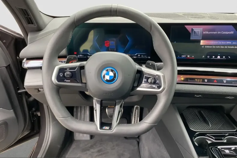 BMW 550 (Seria 5) din 2024 cu 32.568 km - oferta BMW229187 - foto 13