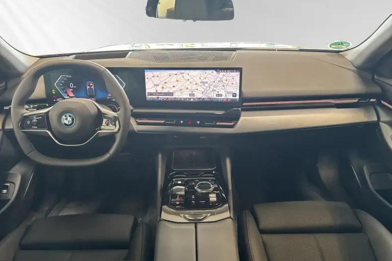 BMW 530 (Seria 5) din 2024 cu 3.560 km - oferta BMW229193 - foto 11