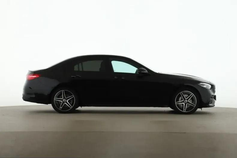 Mercedes-Benz C 300 (Clasa C) din 2023 cu 40.700 km - oferta MER229195 - foto 8