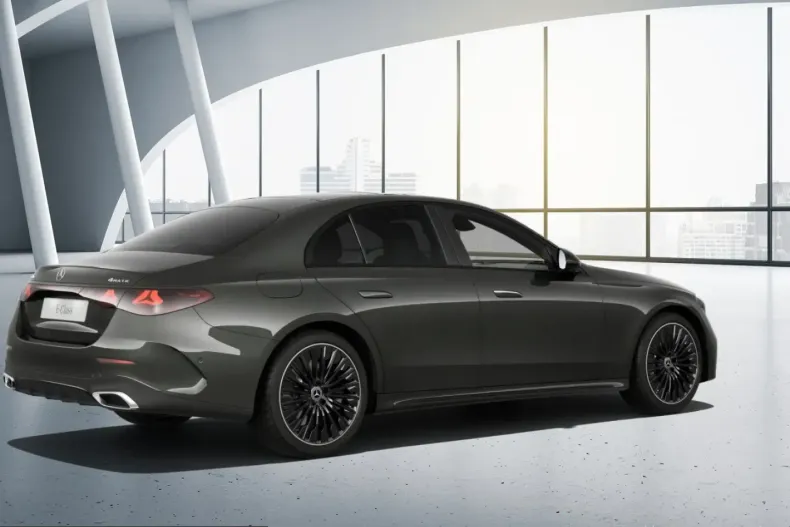 Mercedes-Benz E 400 (Clasa E) din 2024 cu 53.646 km - oferta MER229221 - foto 11