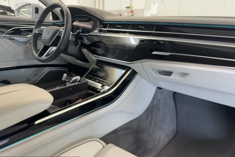 Audi A8 din 2023 cu 61.531 km - oferta AUD229226 - foto 12