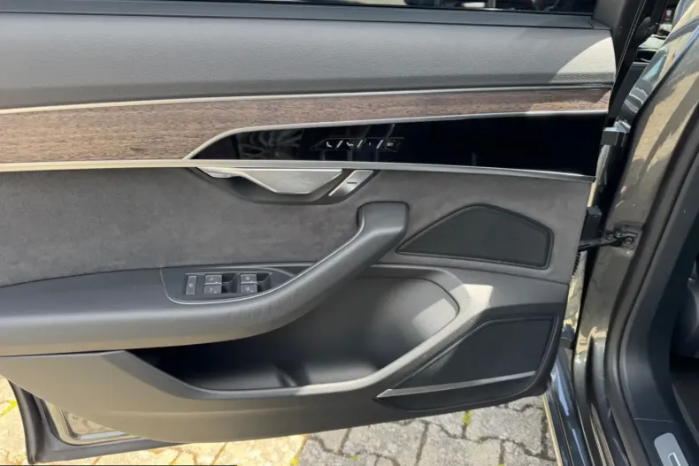 Audi A8 din 2022 cu 38.758 km - oferta AUD229233 - foto 15