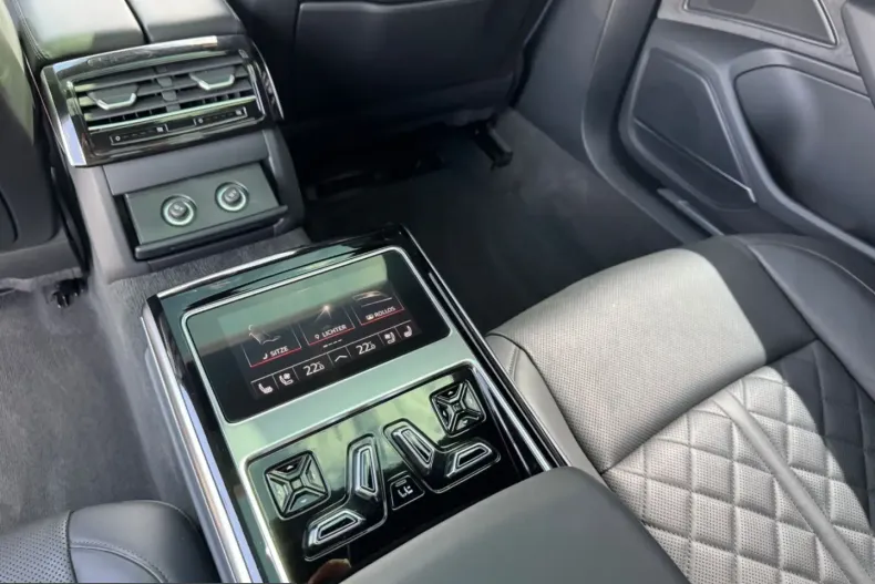 Audi A8 din 2022 cu 38.758 km - oferta AUD229233 - foto 17