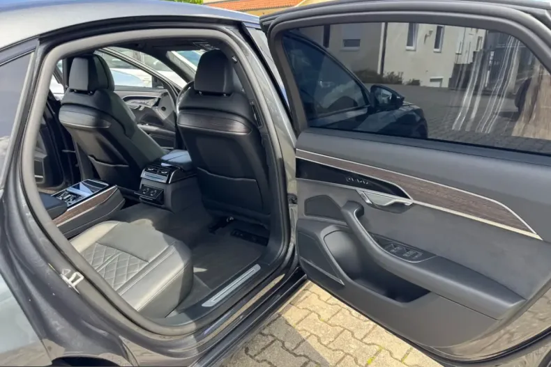 Audi A8 din 2022 cu 38.758 km - oferta AUD229233 - foto 19