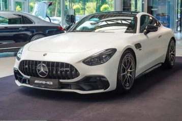 Mercedes-Benz AMG GT din 2025 - oferta MER229235