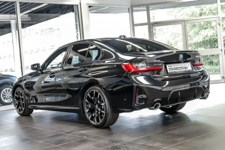 BMW 330 (Seria 3) din 2025 cu 26.900 km - oferta BMW229238 - foto 2