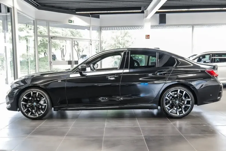 BMW 330 (Seria 3) din 2025 cu 26.900 km - oferta BMW229238 - foto 4