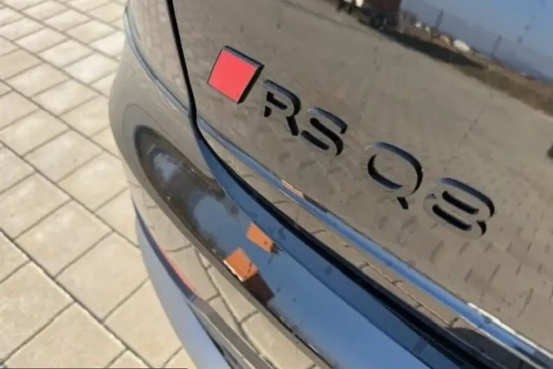 Audi RSQ8 din 2025 cu 5.100 km - oferta AUD229244 - foto 9