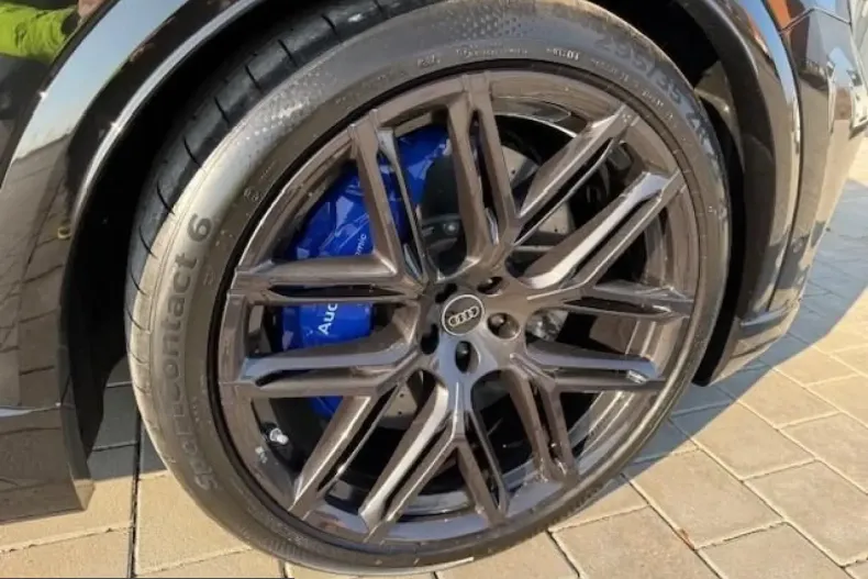 Audi RSQ8 din 2025 cu 5.100 km - oferta AUD229244 - foto 11