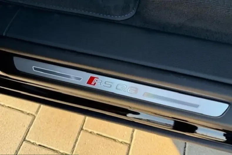 Audi RSQ8 din 2025 cu 5.100 km - oferta AUD229244 - foto 23