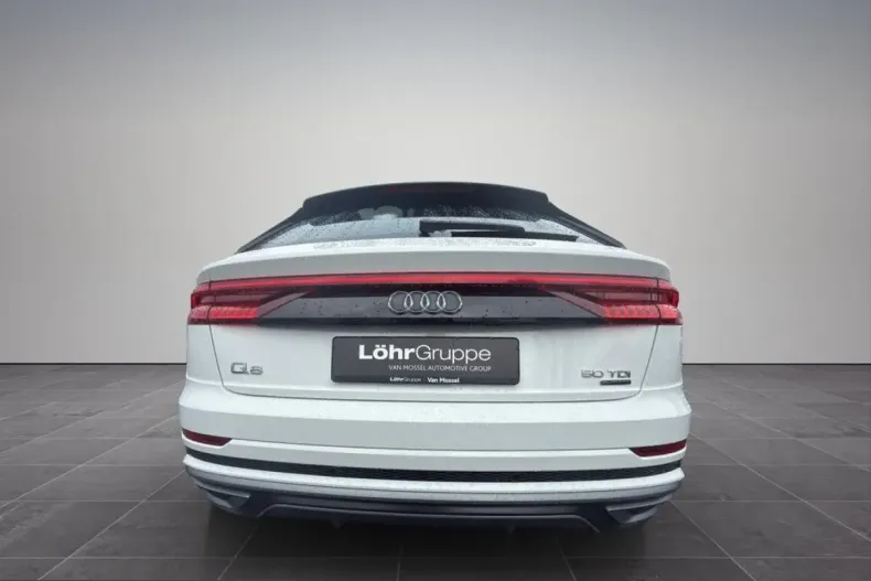 Audi Q8 din 2022 cu 104.300 km - oferta AUD229246 - foto 3