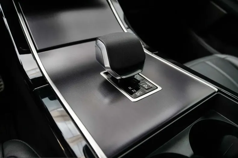 Land Rover Range Rover Evoque din 2025 cu 11.011 km - oferta LAN229250 - foto 13