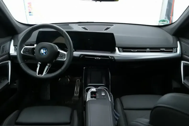 BMW X1 (Seria X) din 2025 cu 24.120 km - oferta BMW229254 - foto 8