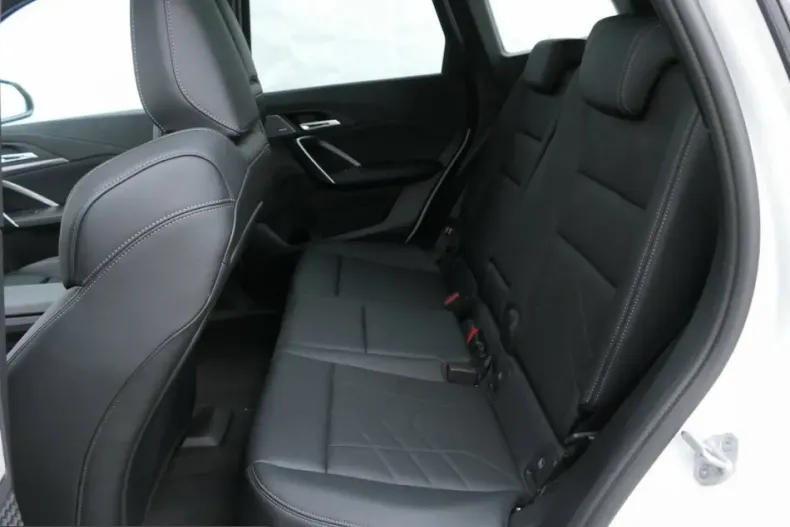 BMW X1 (Seria X) din 2025 cu 24.120 km - oferta BMW229254 - foto 11