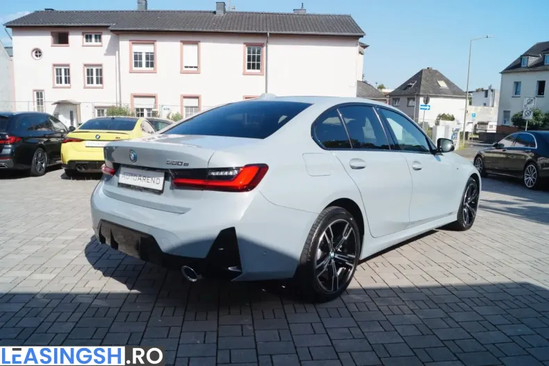 BMW 330 (Seria 3) din 2025 cu 14.637 km - oferta BMW229265 - foto 4