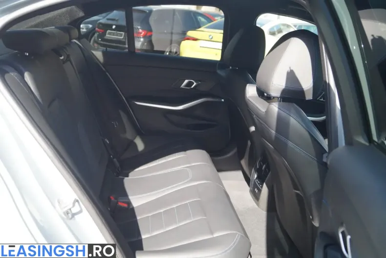 BMW 330 (Seria 3) din 2025 cu 14.637 km - oferta BMW229265 - foto 30