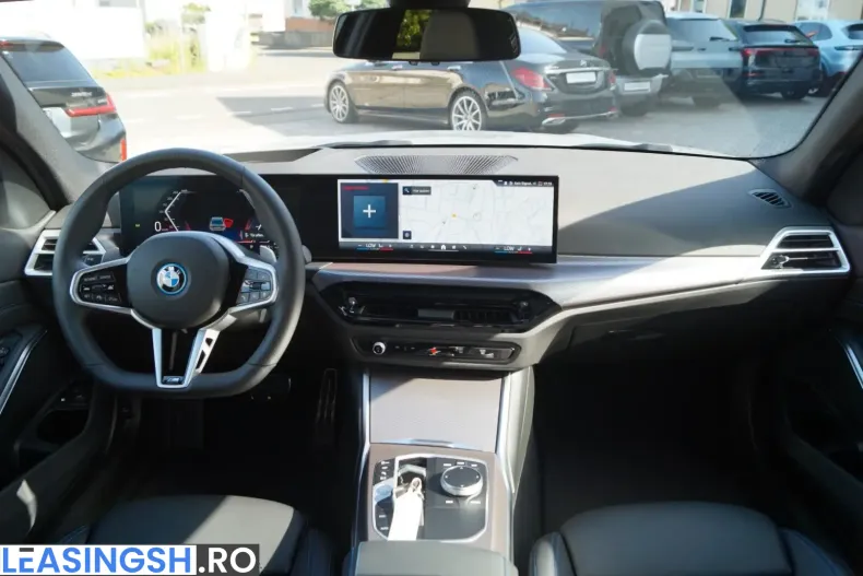 BMW 330 (Seria 3) din 2025 cu 14.637 km - oferta BMW229265 - foto 32