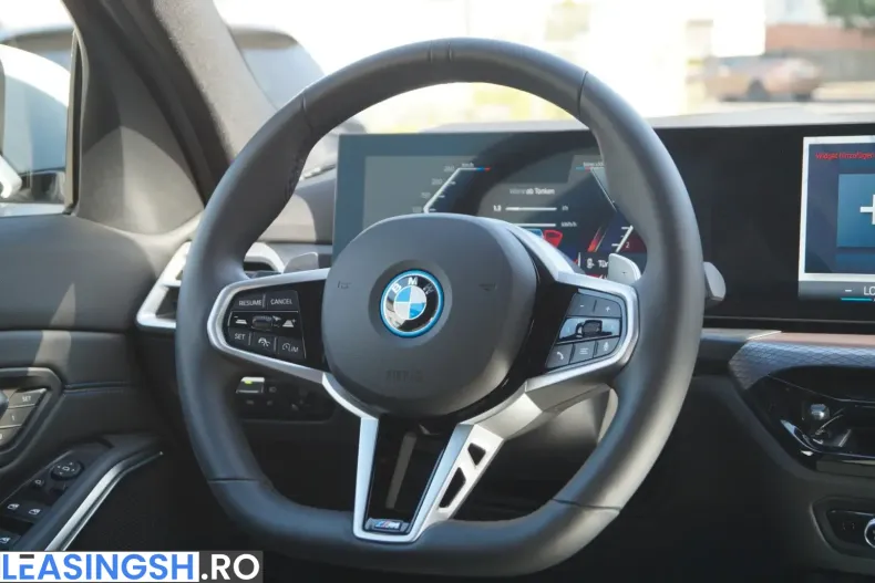 BMW 330 (Seria 3) din 2025 cu 14.637 km - oferta BMW229265 - foto 33