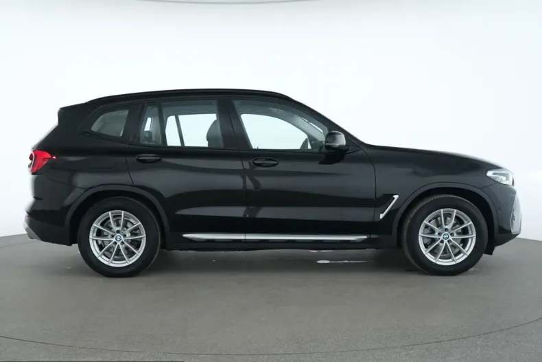 BMW X3 (Seria X) din 2022 cu 70.955 km - oferta BMW229272 - foto 4