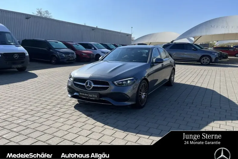 Mercedes-Benz C 200 (Clasa C) din 2024 cu 7.400 km - oferta MER229281 - foto 1