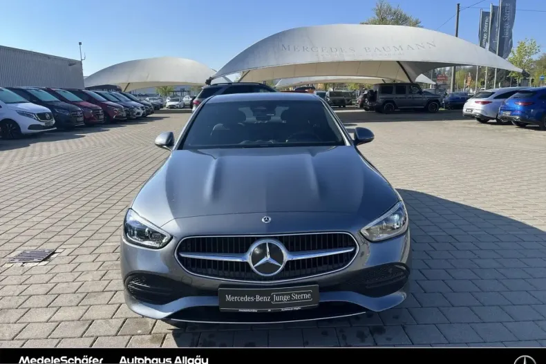 Mercedes-Benz C 200 (Clasa C) din 2024 cu 7.400 km - oferta MER229281 - foto 8