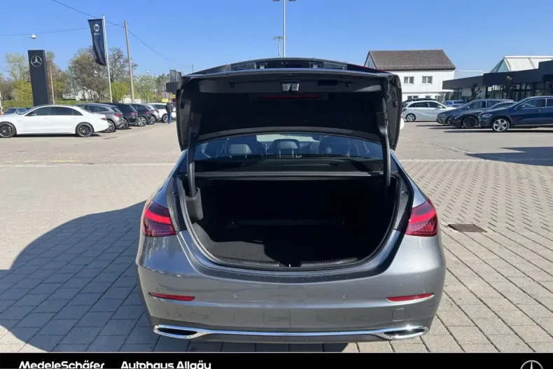 Mercedes-Benz C 200 (Clasa C) din 2024 cu 7.400 km - oferta MER229281 - foto 15