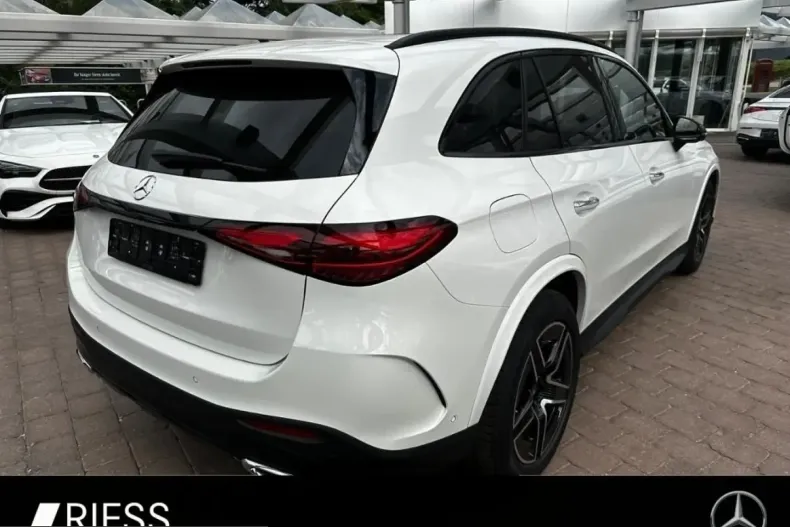 Mercedes-Benz GLC 220 (Clasa GLC) din 2025 cu 9.772 km - oferta MER229282 - foto 5