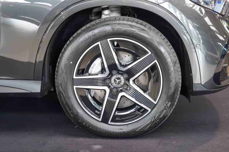 Mercedes-Benz GLC 300 (Clasa GLC) din 2025 cu 14.125 km - oferta MER229285 - foto 2
