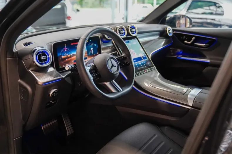 Mercedes-Benz GLC 300 (Clasa GLC) din 2025 cu 14.125 km - oferta MER229285 - foto 17