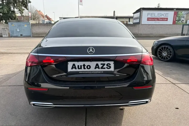 Mercedes-Benz E 220 (Clasa E) din 2024 cu 18.000 km - oferta MER229288 - foto 7