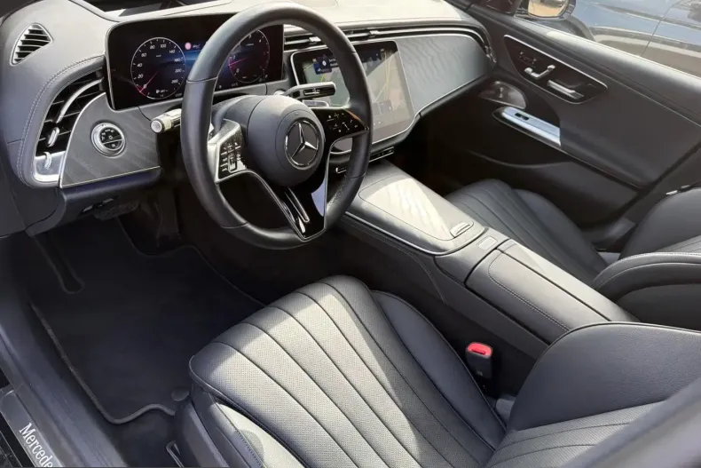 Mercedes-Benz E 220 (Clasa E) din 2024 cu 18.000 km - oferta MER229288 - foto 9