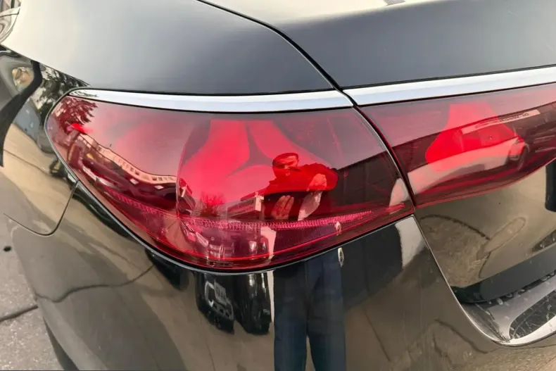 Mercedes-Benz E 220 (Clasa E) din 2024 cu 18.000 km - oferta MER229288 - foto 18