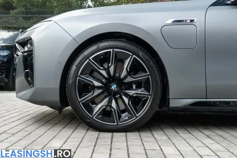 BMW M760 (Seria 7) din 2025 cu 18.100 km - oferta BMW229293 - foto 8