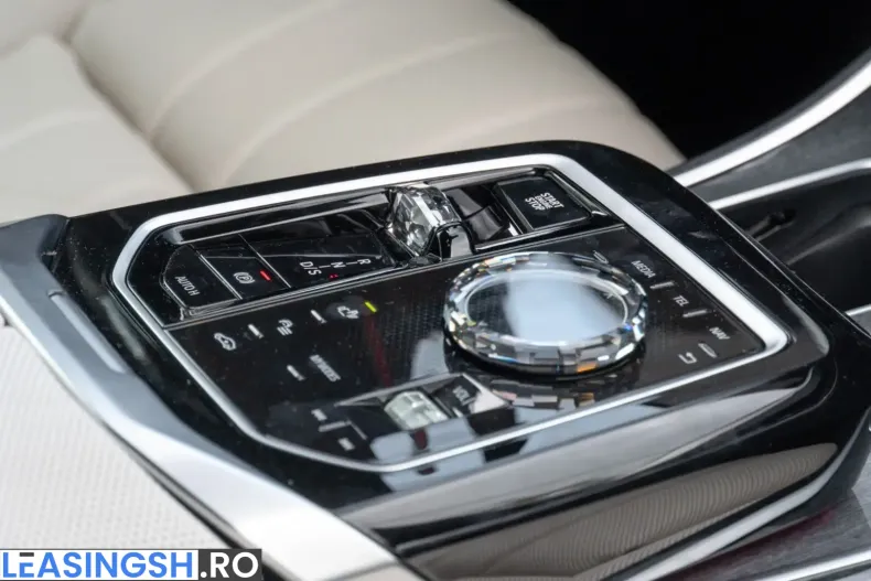 BMW M760 (Seria 7) din 2025 cu 18.100 km - oferta BMW229293 - foto 19