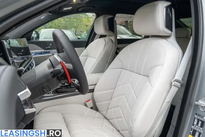 BMW M760 (Seria 7) din 2025 cu 18.100 km - oferta BMW229293 - foto 24